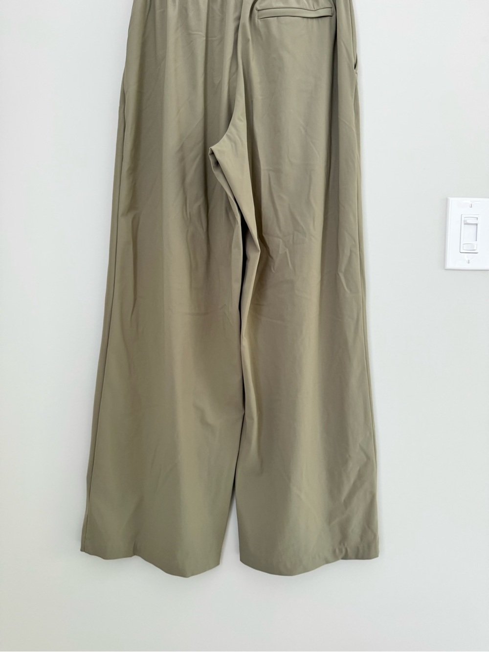 Athleta Pinnacle High Rise Trouser Sz 2 in Olive branch - Picture 11 of 16